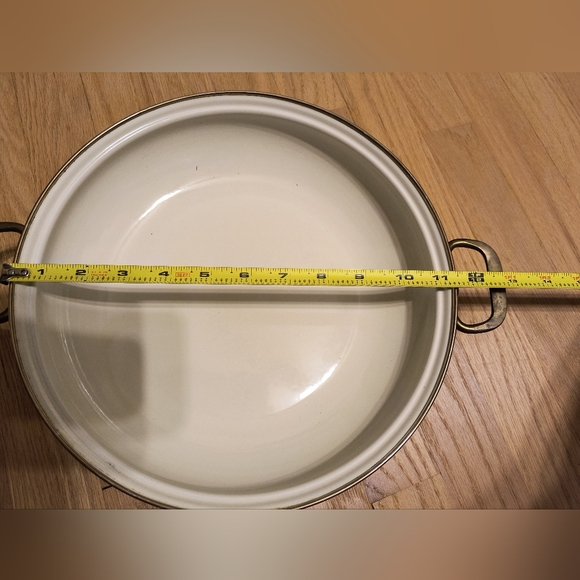 Newcor Sculpture vintage pink enamel covered pan - Picture 5 of 6